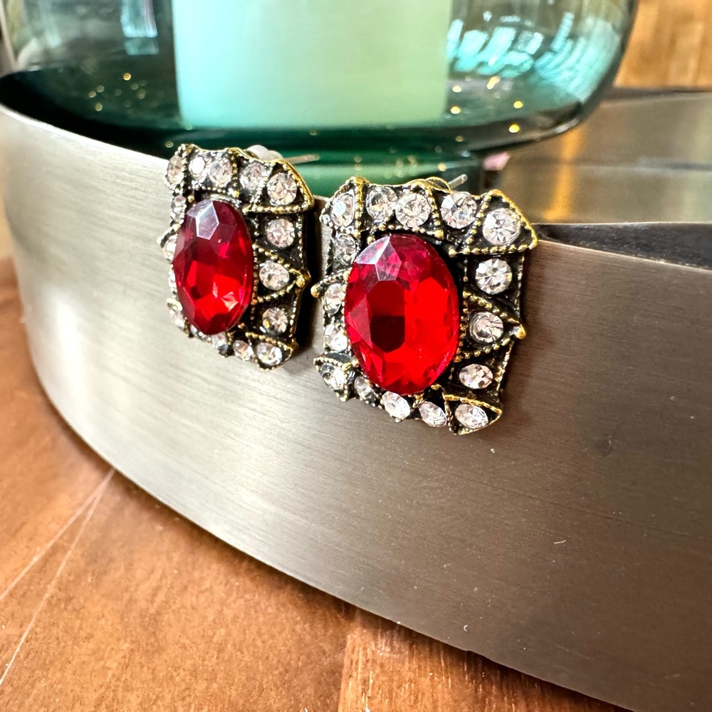 Vintage Red Gem Rectangular Earrings - image 7